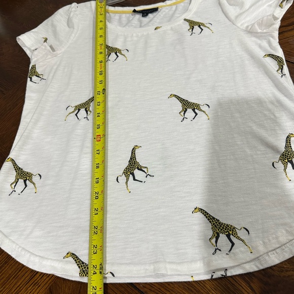 Jane + Delancey Women's Giraffe Print White Short Sleeve Tee Size Size M  Casual - Picture 8 of 8